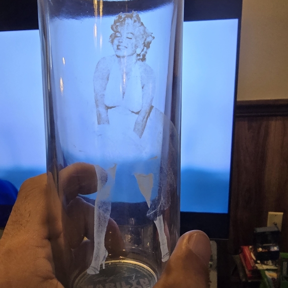 Art | Etched Glass With Iconic Figure Marilyn Monroe | Poshmark